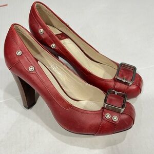 N.Y.L.A RED LEATHER HEEL WITH BUCKLE